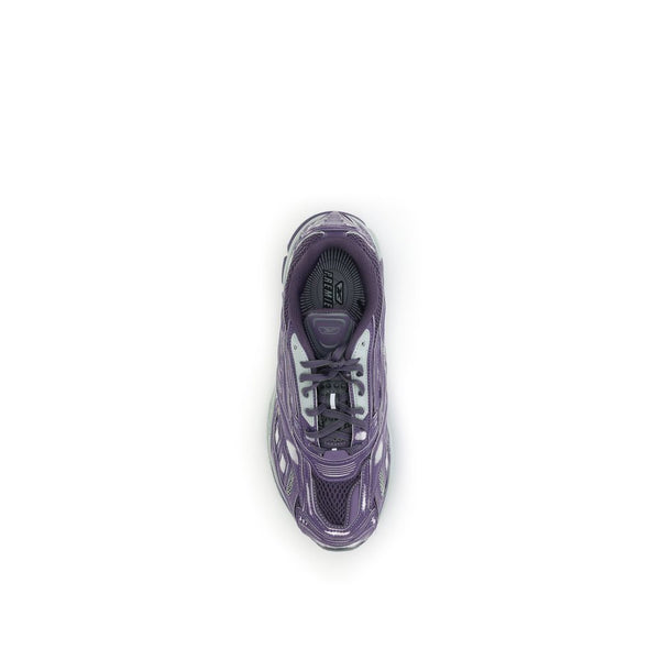 Lila Polyethylen Sportschuhe