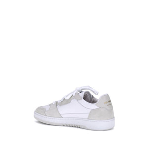 Weiße Sneakers aus recyceltem Polyester