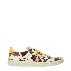 Beigefarbene Sneakers aus Leder