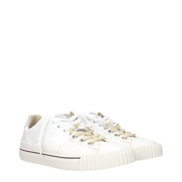 Weiße Leder-Sneaker mit niedrigem Schaft