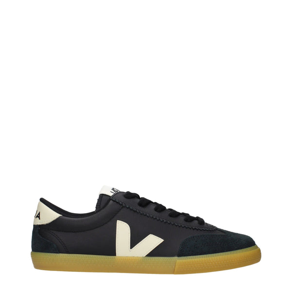 Schwarze Leder-Sneakers mit niedrigem Schaft