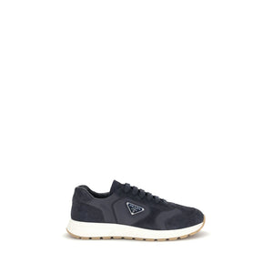 Schwarze Sneaker aus recyceltem Polyamid