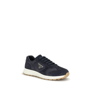 Schwarze Sneaker aus recyceltem Polyamid