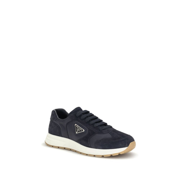 Schwarze Sneaker aus recyceltem Polyamid