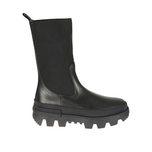 Schwarze Stiefel aus Kalbsleder