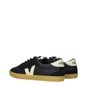 Schwarze Leder-Sneakers mit niedrigem Schaft