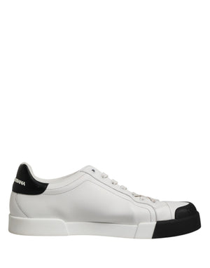 Schwarze und Weiße Leder-Sneakers