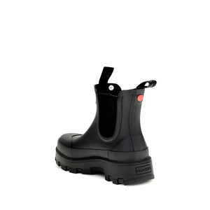 Schwarze Gummistiefel im Chelsea-Stil