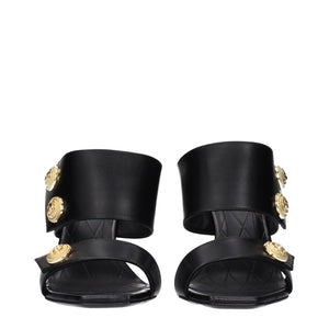 Schwarze Leder-Stilettosandalen