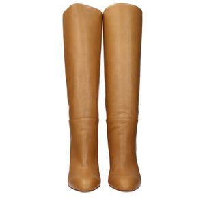 Braune Lederstiefel mit hohem Absatz