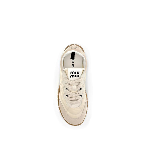 Sneaker aus recyceltem Polyamid in Creme